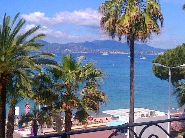 On The Croisette With Sea View Cannes